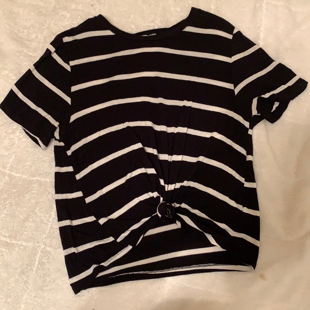 back and white tee from charlotte russe!